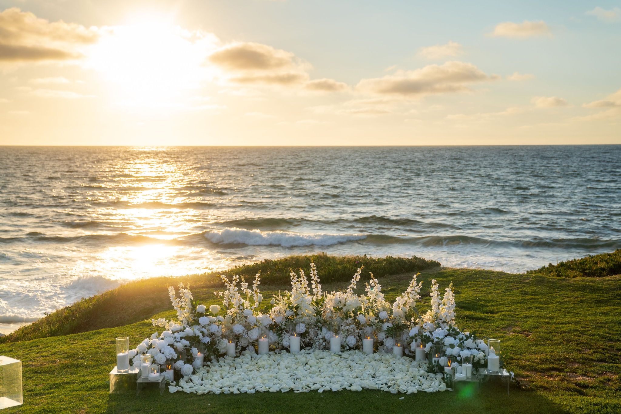 White floral proposal setup overlooking the Pacific Ocean in San Diego